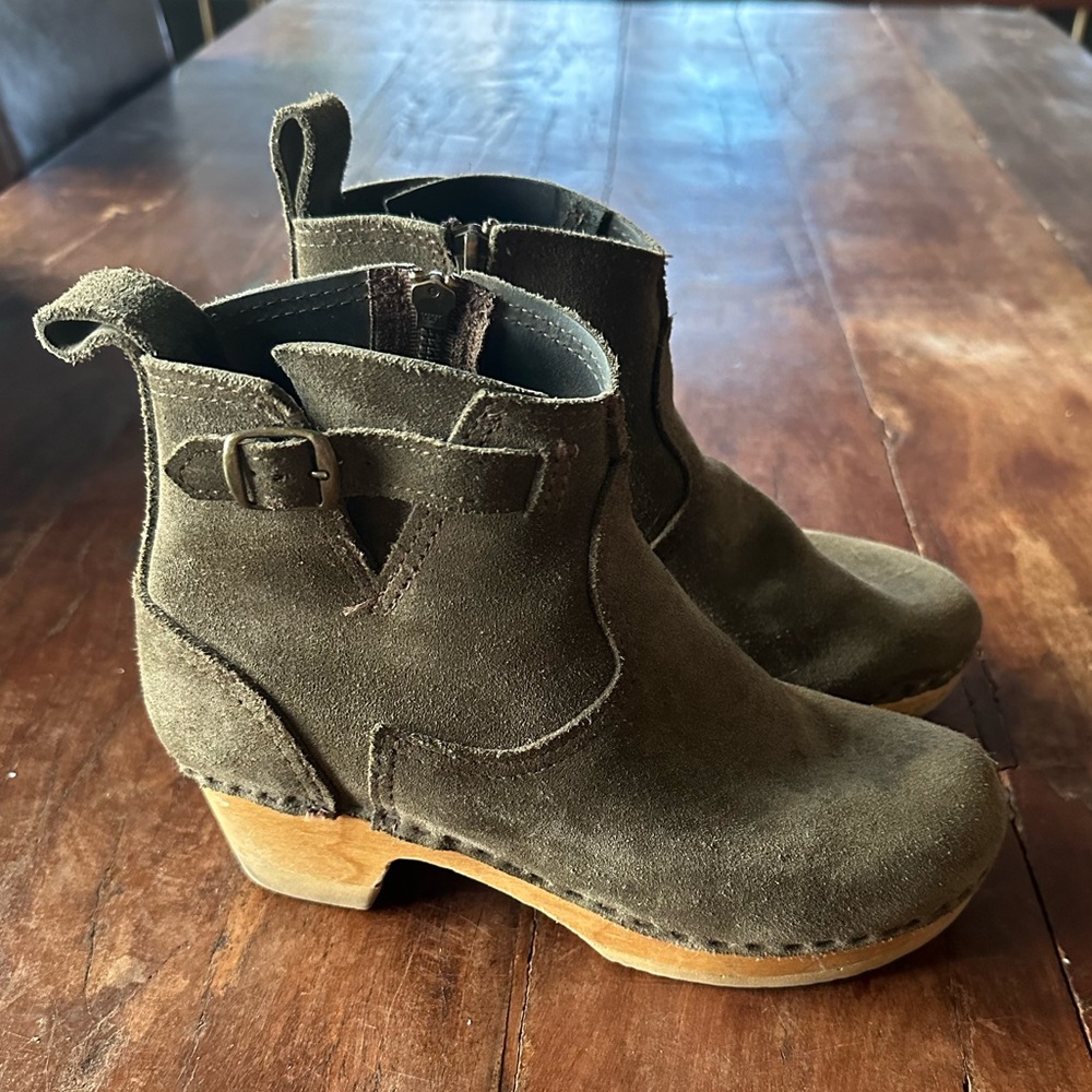 No. 6 Clog Boot